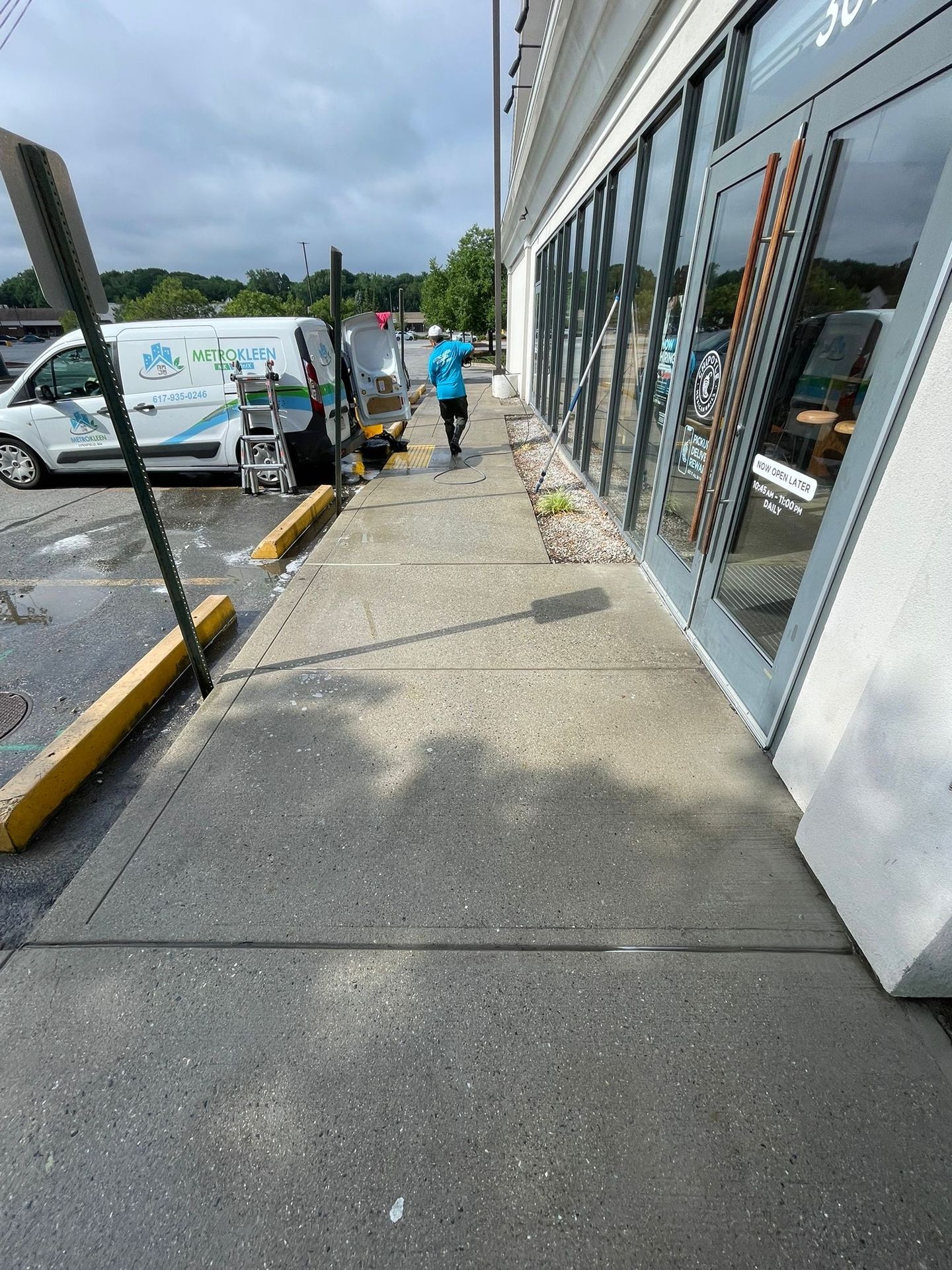 Retail Store Maintenance